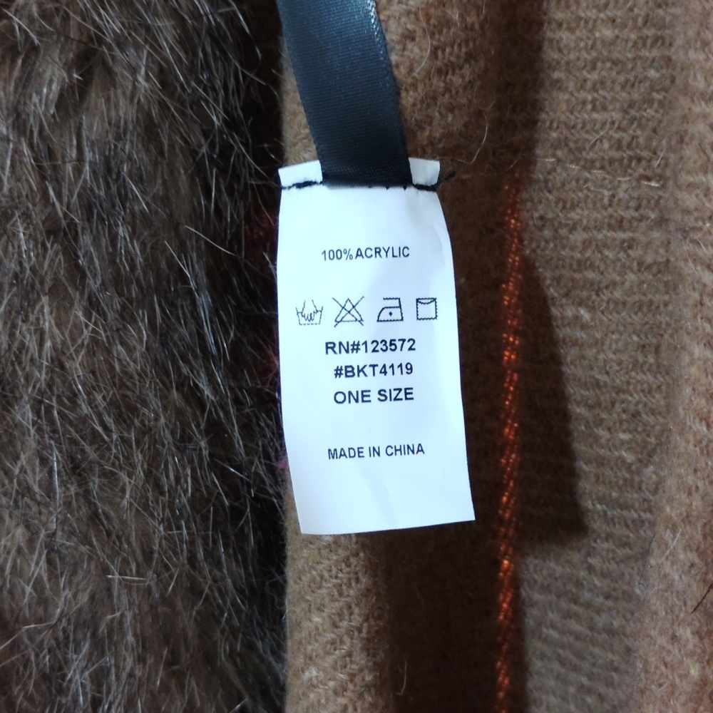 Luxurious Tan Faux Fur-Trimmed Women's Cape - Picture 4 of 5